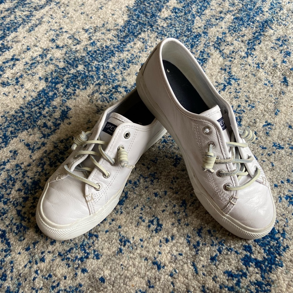 Sperry Sneakers 6.5